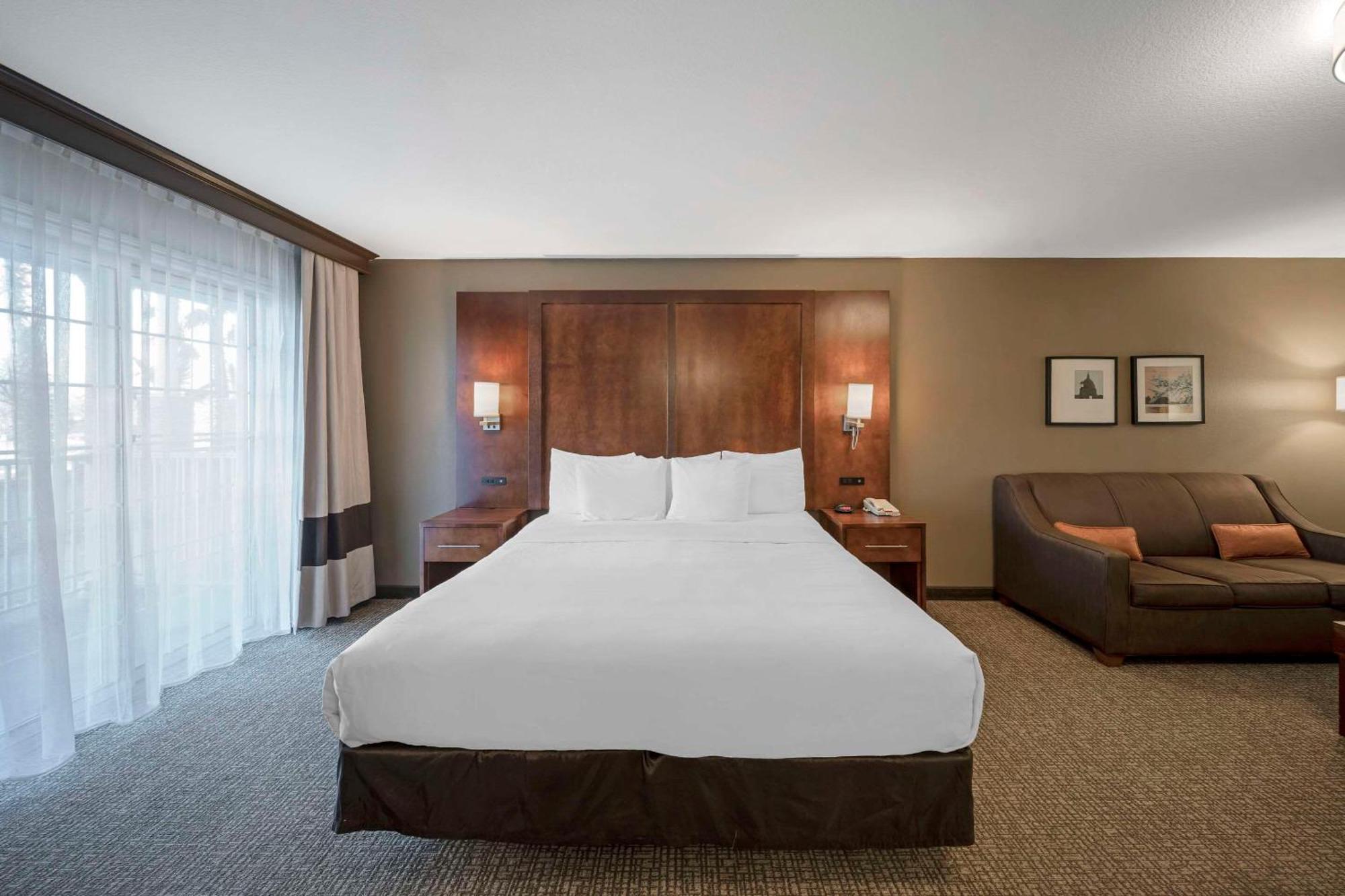 Comfort Suites Red Bluff Near I-5 Ngoại thất bức ảnh